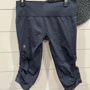 Lululemon Ebb and Flow Crop Pant Scrunch Stretch Leggings Gray Size 8